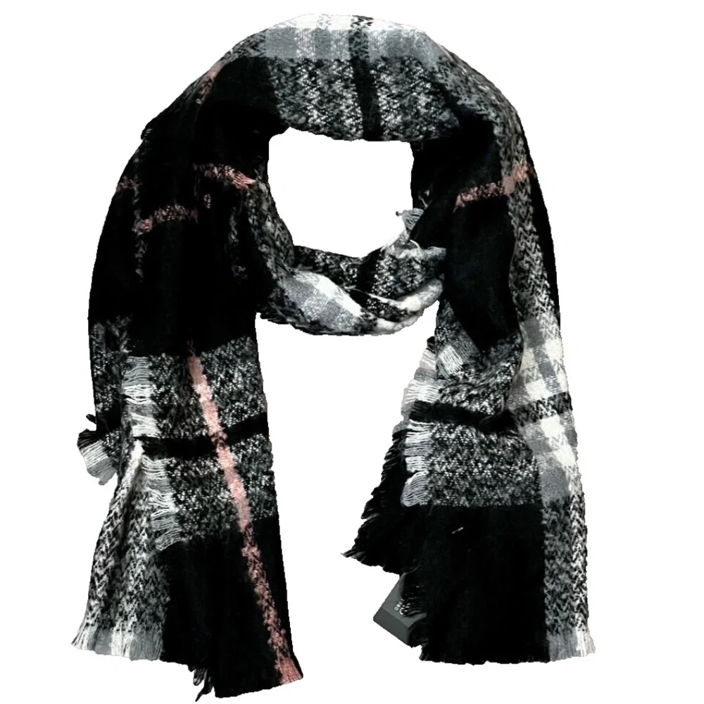 (NWT) Cashmink by V. Fraas Women's Bouclé Black Plaid Wrap Scarf